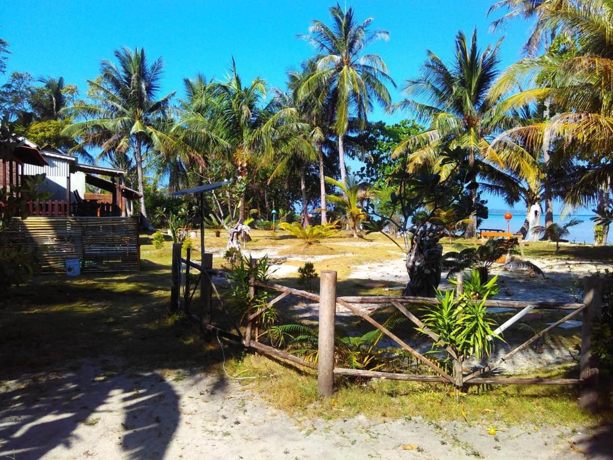 Asari Timo Cottage Karimunjawa Exterior foto
