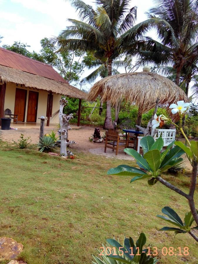 Asari Timo Cottage Karimunjawa Exterior foto